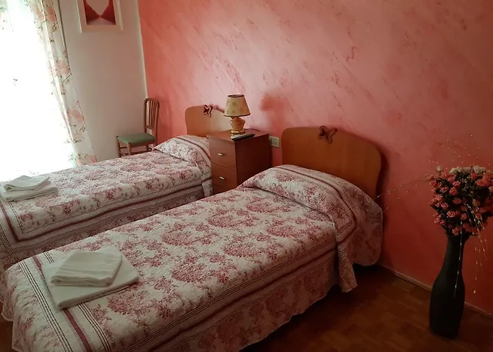 Chowdhury House Unit 2 * Mestre