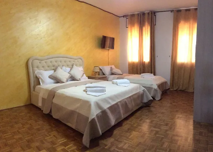 Chowdhury House Unit 2 Mestre