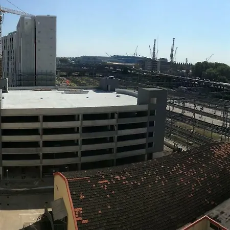 Chowdhury House Unit 2 Gæstehus Mestre